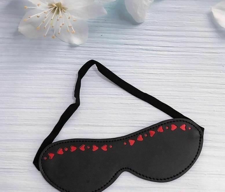 House Of Dasein Bdsm Sex Toys Kits With Paddles Collar Bondage Tape Blindfold And Gag - Red